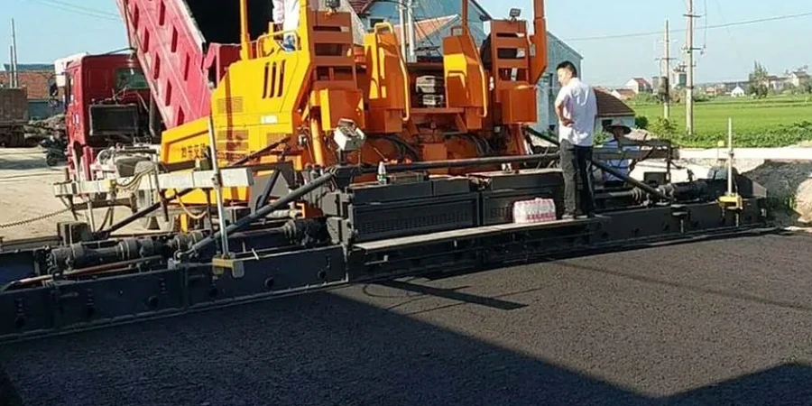 Conception de chaussées souples à Nantes : adapter la route au sol et au climat